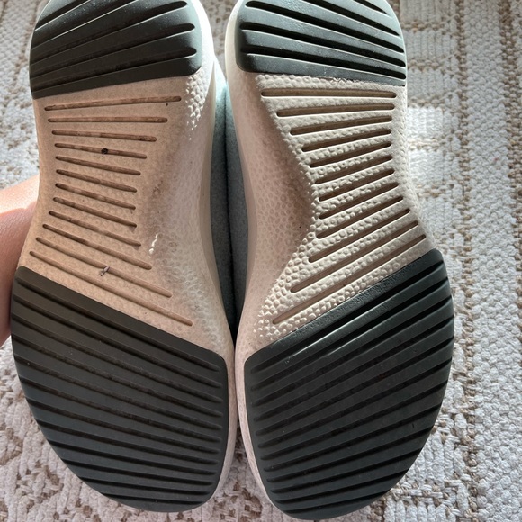 Allbirds Light Green Blue Wool Runners - Picture 4 of 5